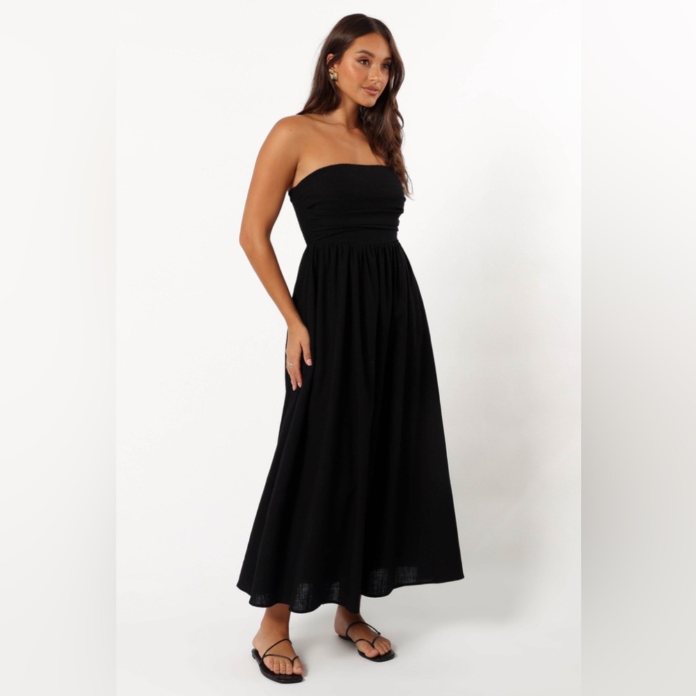 Petal & Pup Black Strapless Maxi Dress